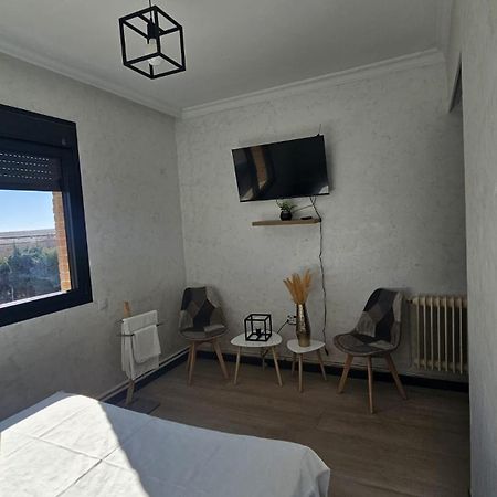 Hotel Restaurante El Patas Corral de Almaguer Zewnętrze zdjęcie